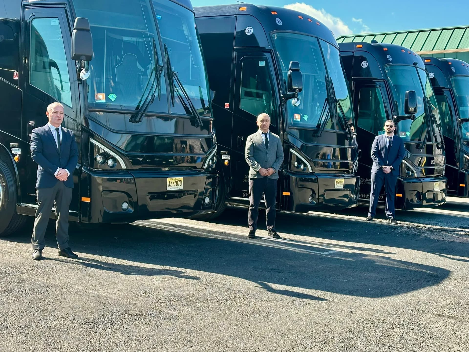 King and Queen Limousine NYC luxury transportation - gallery image 4