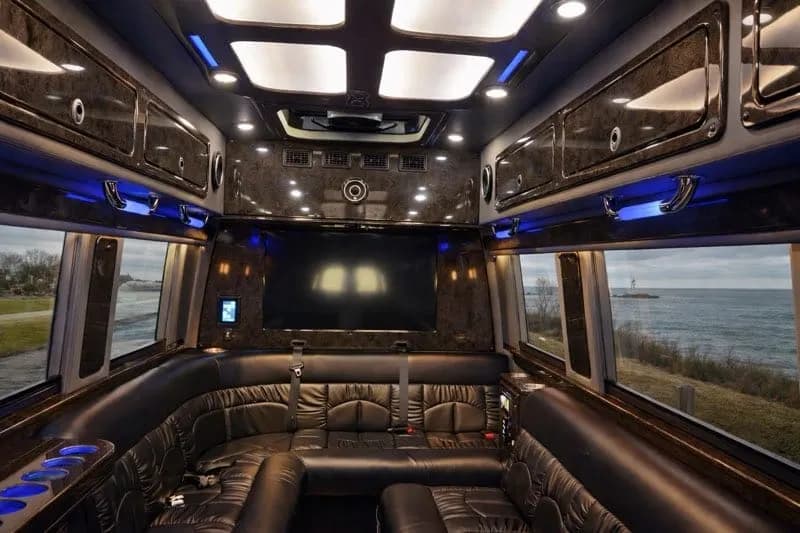 Party Sprinter Van & Sprinter Party Bus - Photo 8