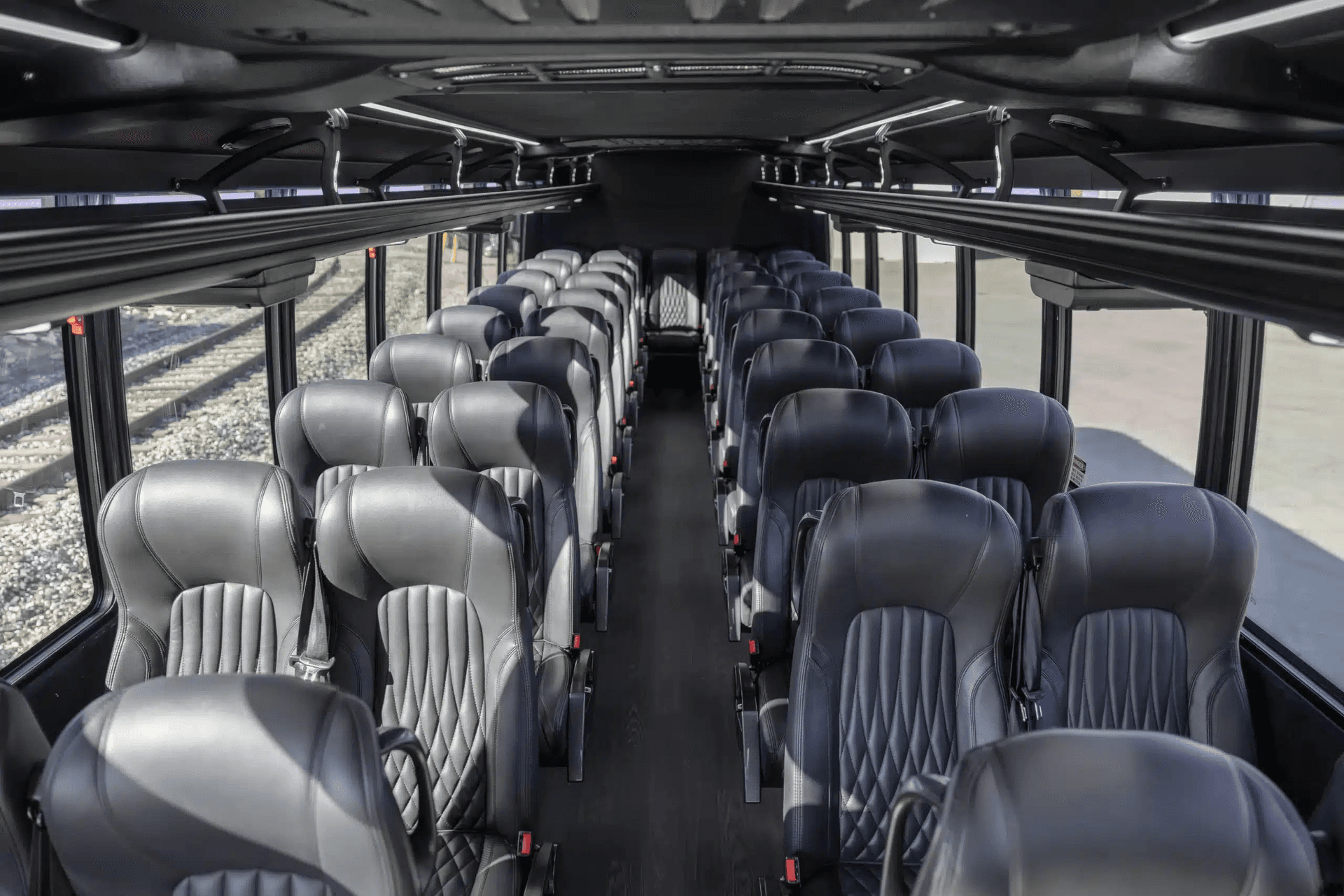 Mini Bus (27 Passenger) - Photo 2