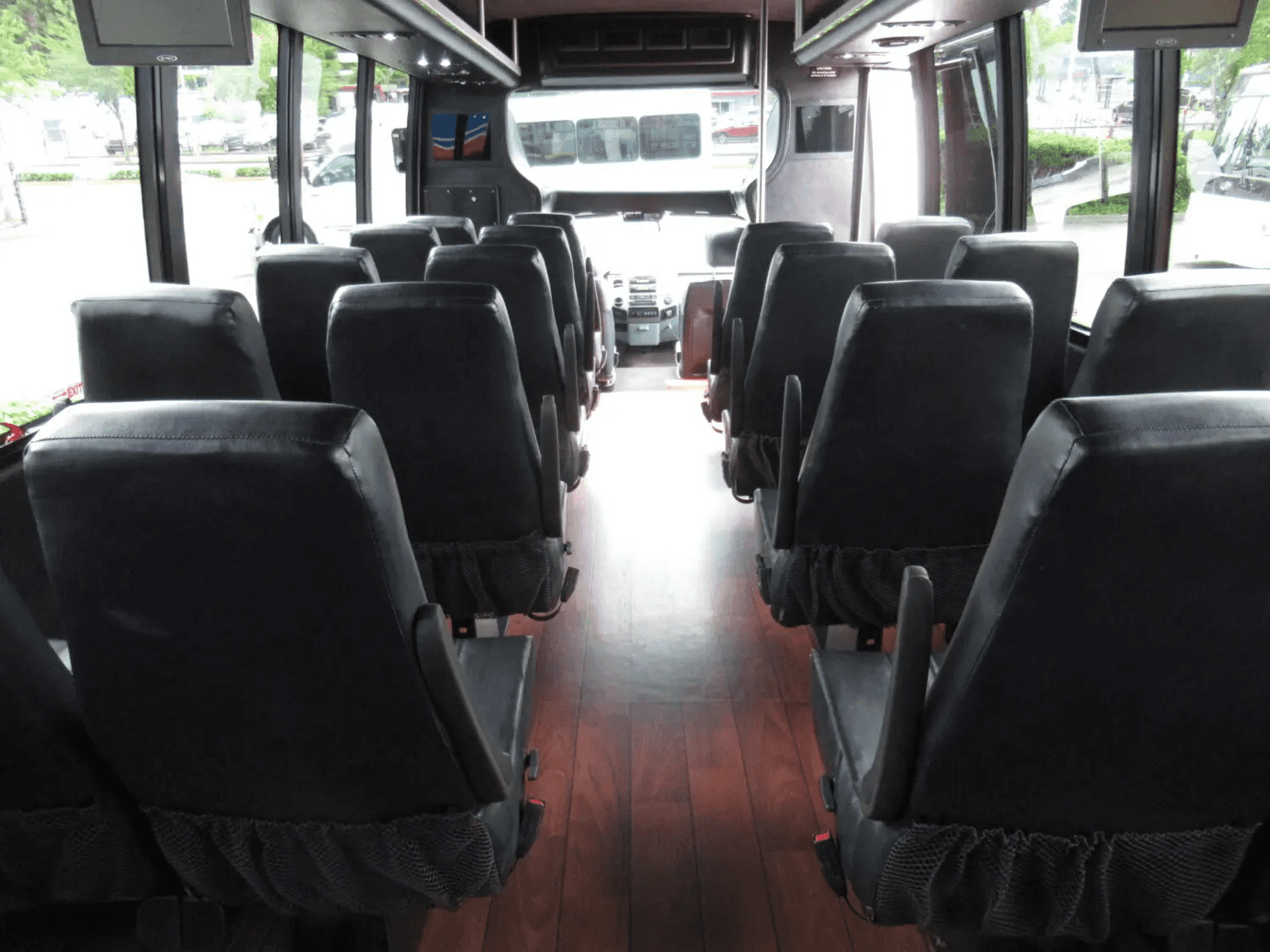 Mini Bus (27 Passenger) - Photo 1