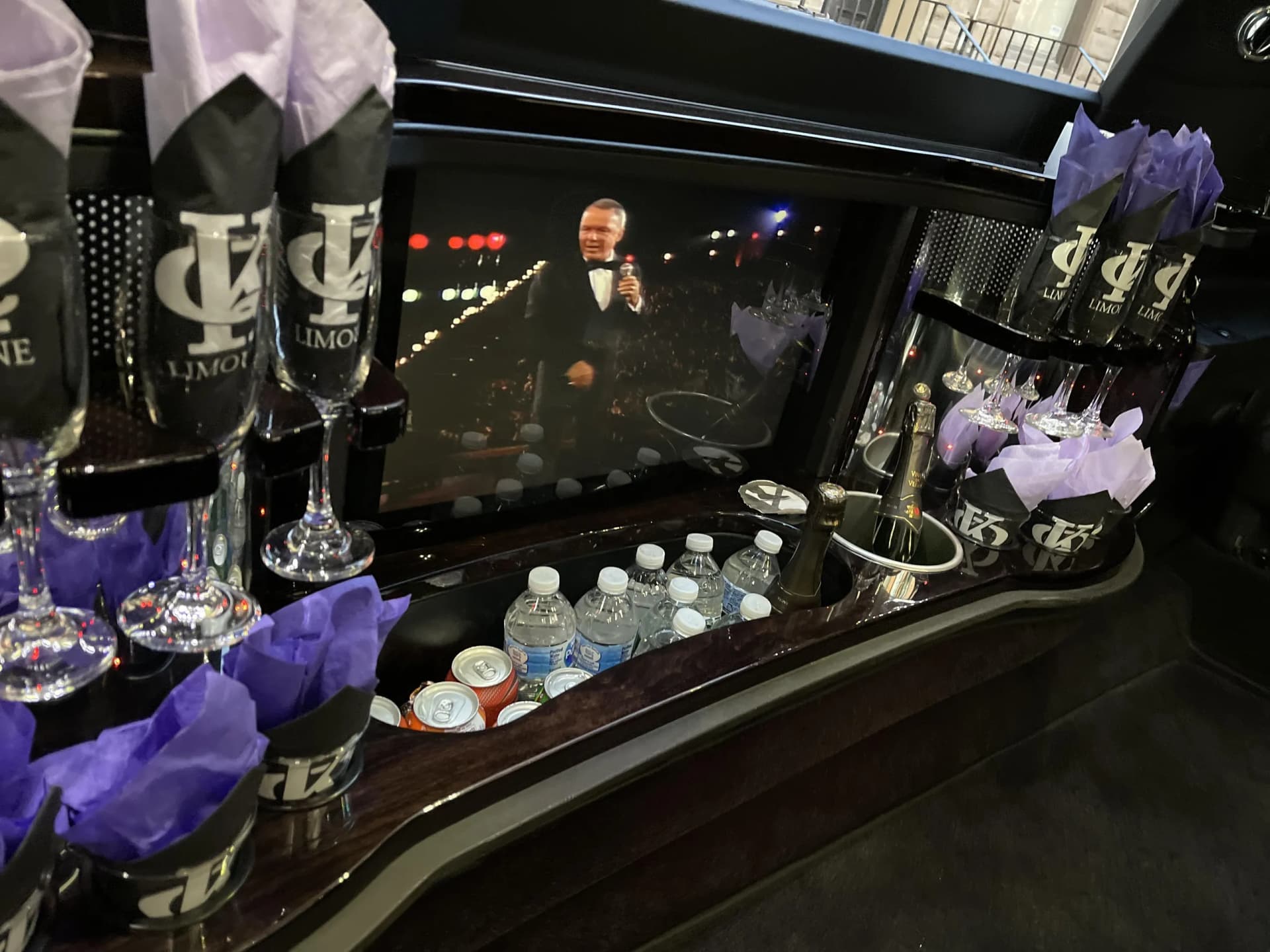 King & Queen glasses and iced drinks ready at the limousine bar