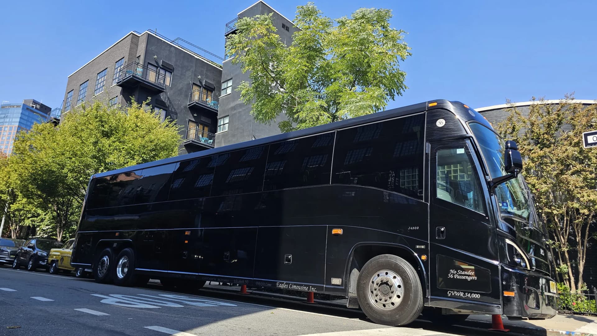 King & Queen Limousine NYC luxury transportation