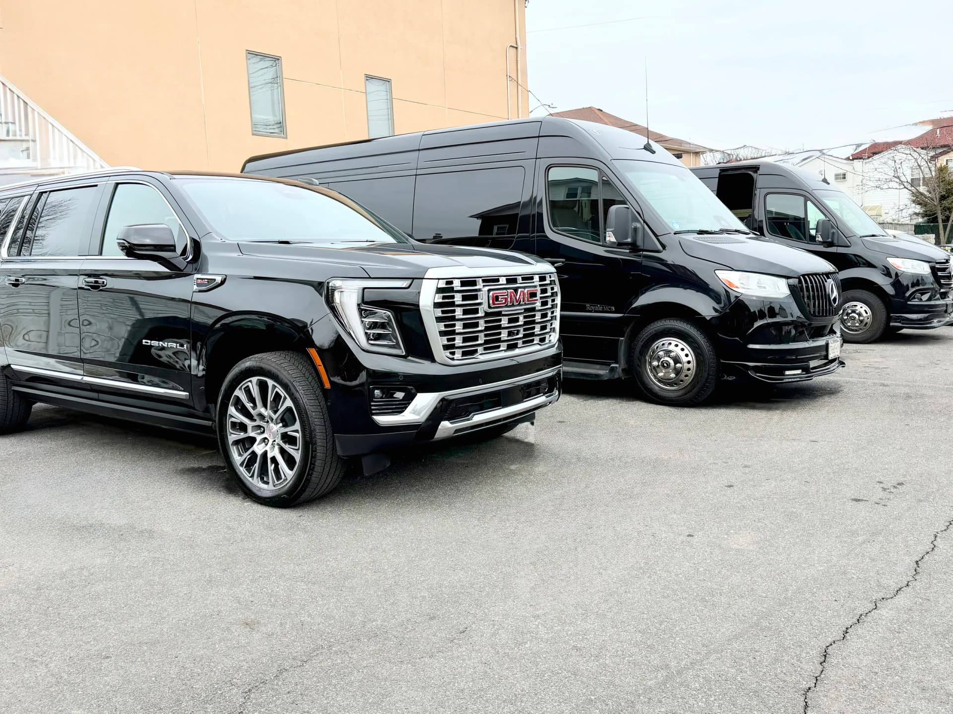 King & Queen Limousine NYC luxury transportation