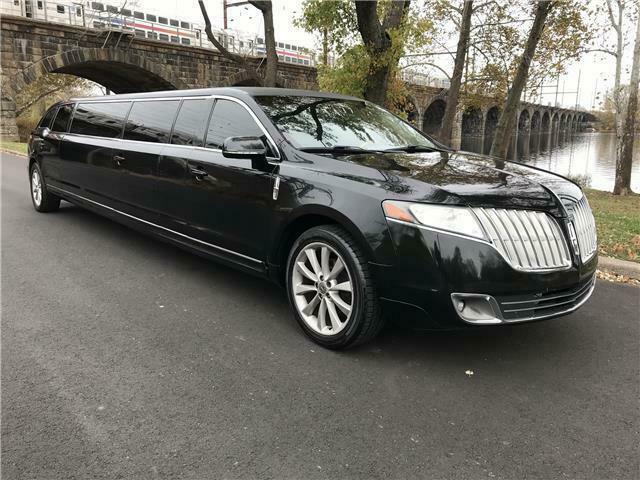 Black Lincoln Stretch Limousine